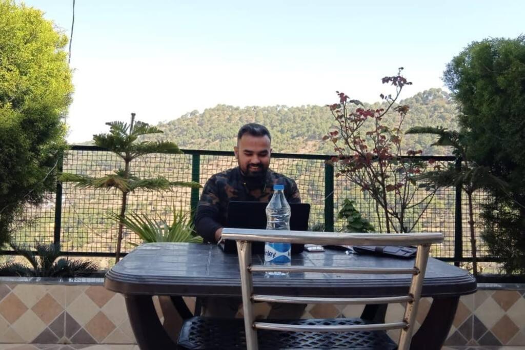 Valley View Family Unit Kasauli Esterno foto